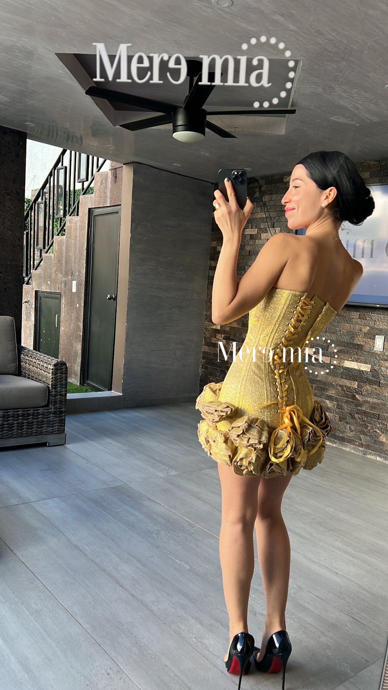 Vestido dorado flores ab