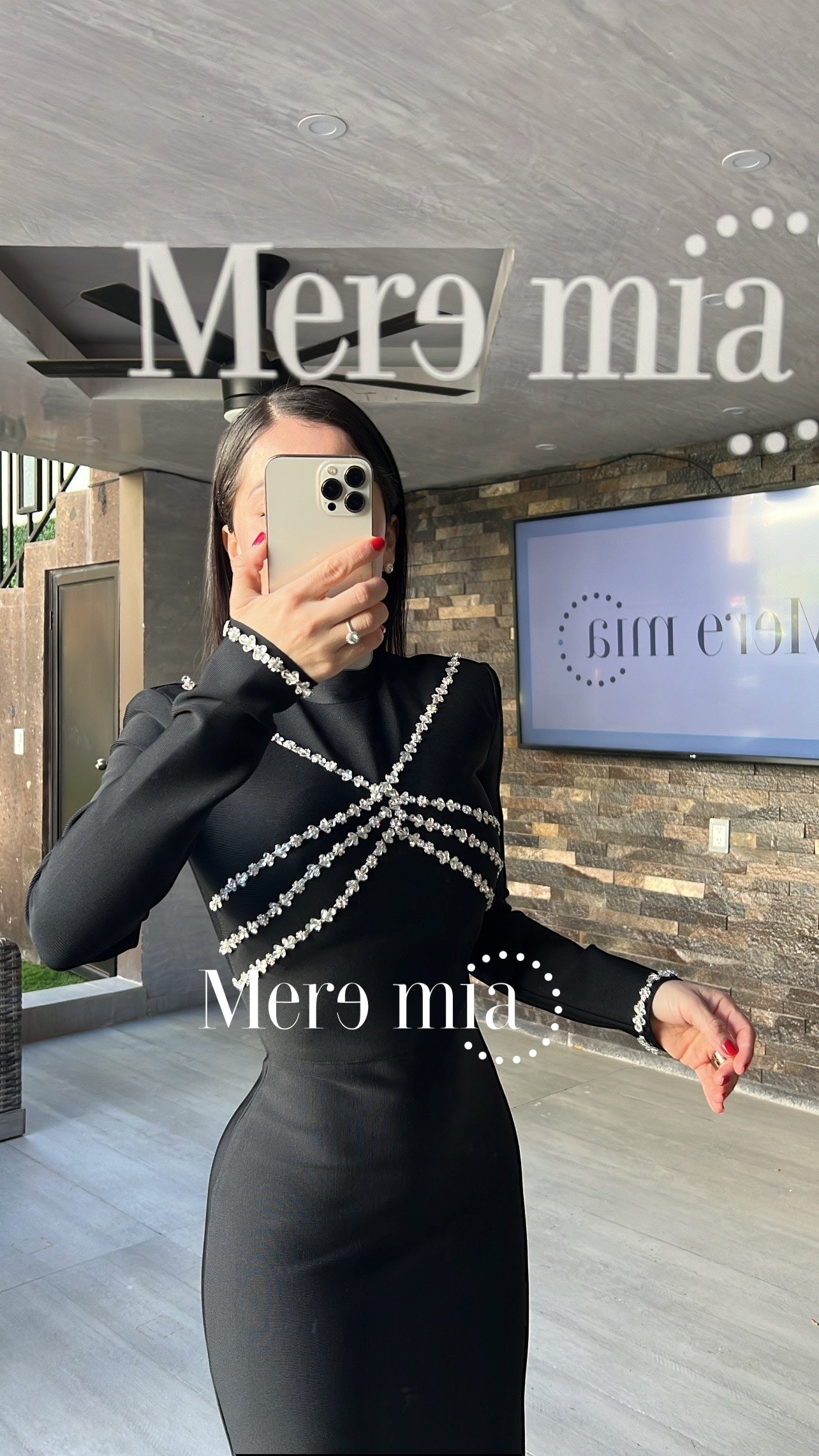 Vestido negro apl cruzada