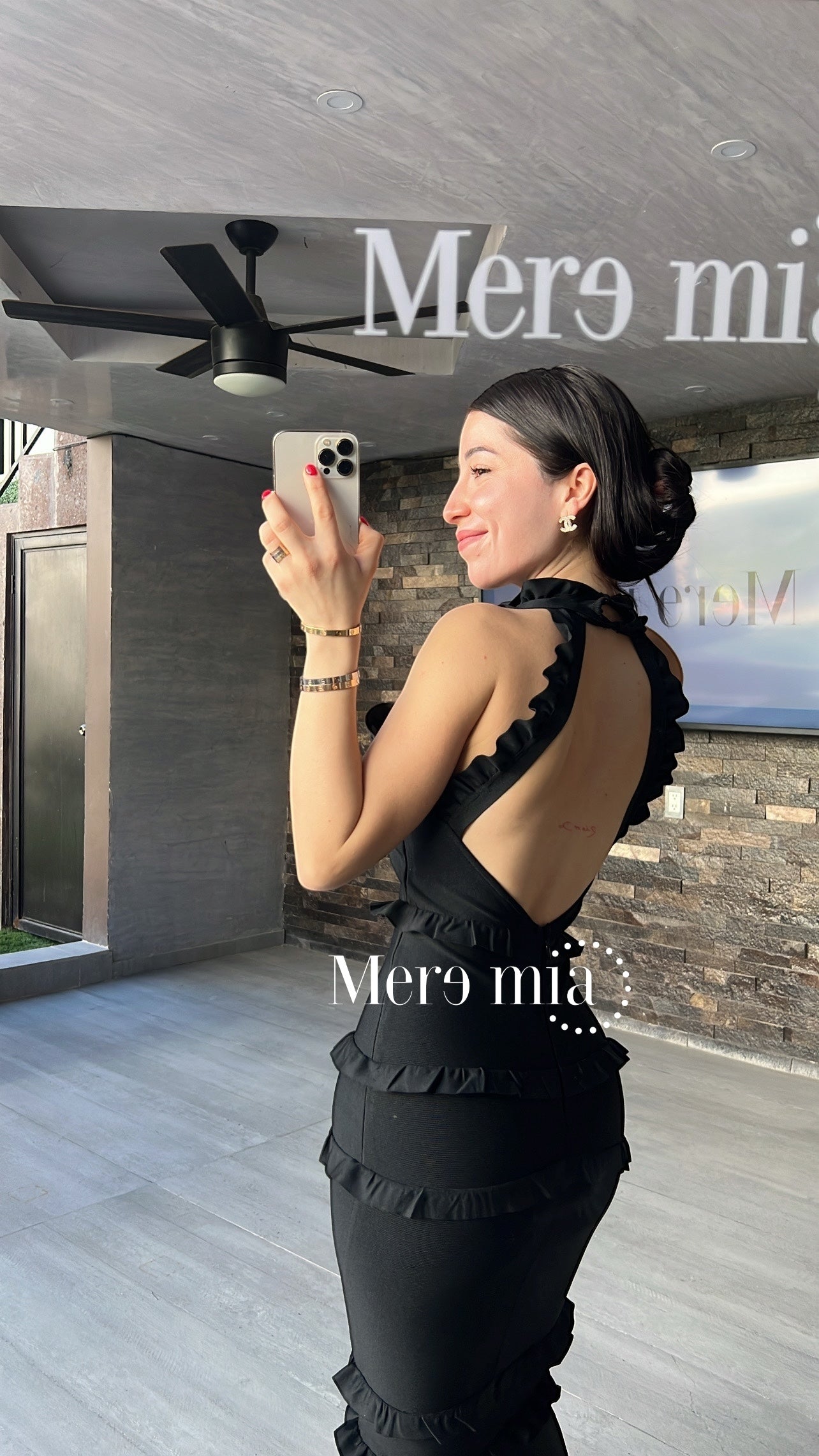 Vestido negro esc olanes